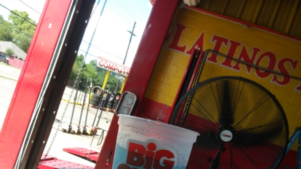 Latino's Discount Tires LLC in Dallas